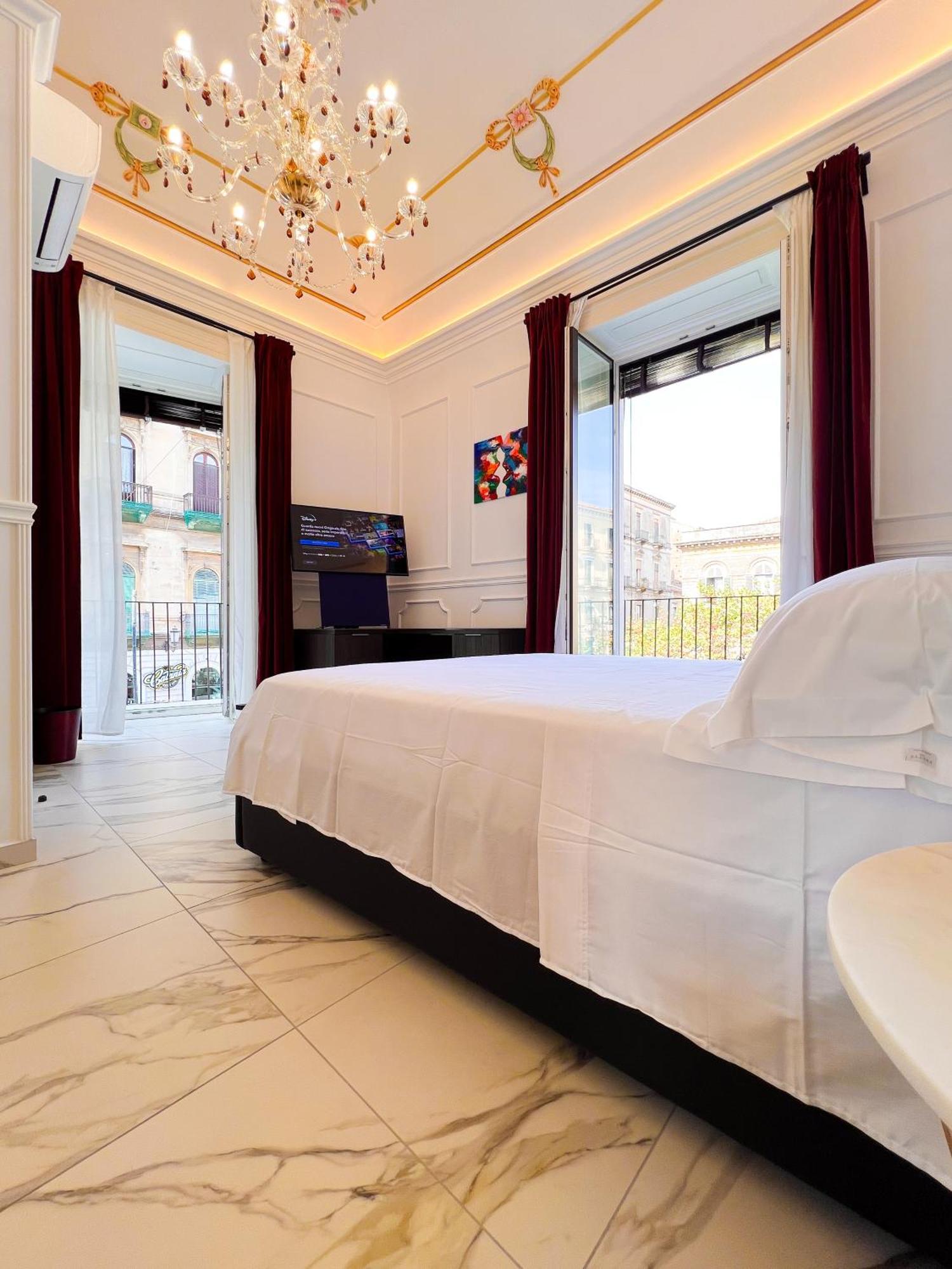 Ricci Palace Suites Katania Zewnętrze zdjęcie